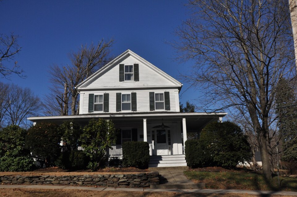 Photograph of Gilman Coggin House