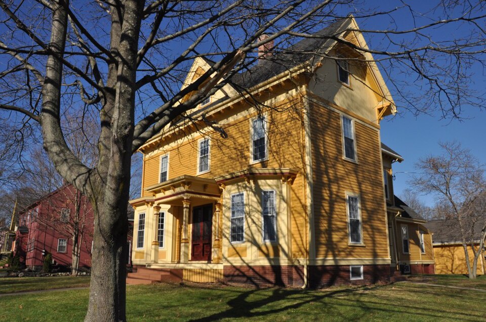 Photograph of Pierce House