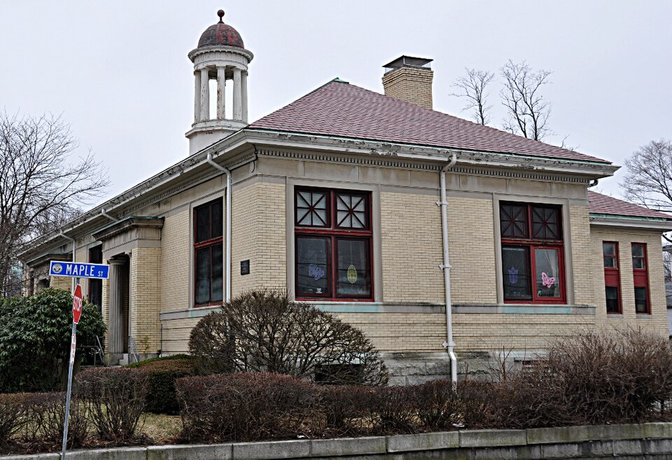 Photograph of Stoneham Public Library