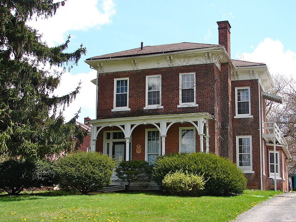 Photograph of Building at 415 Park Avenue West