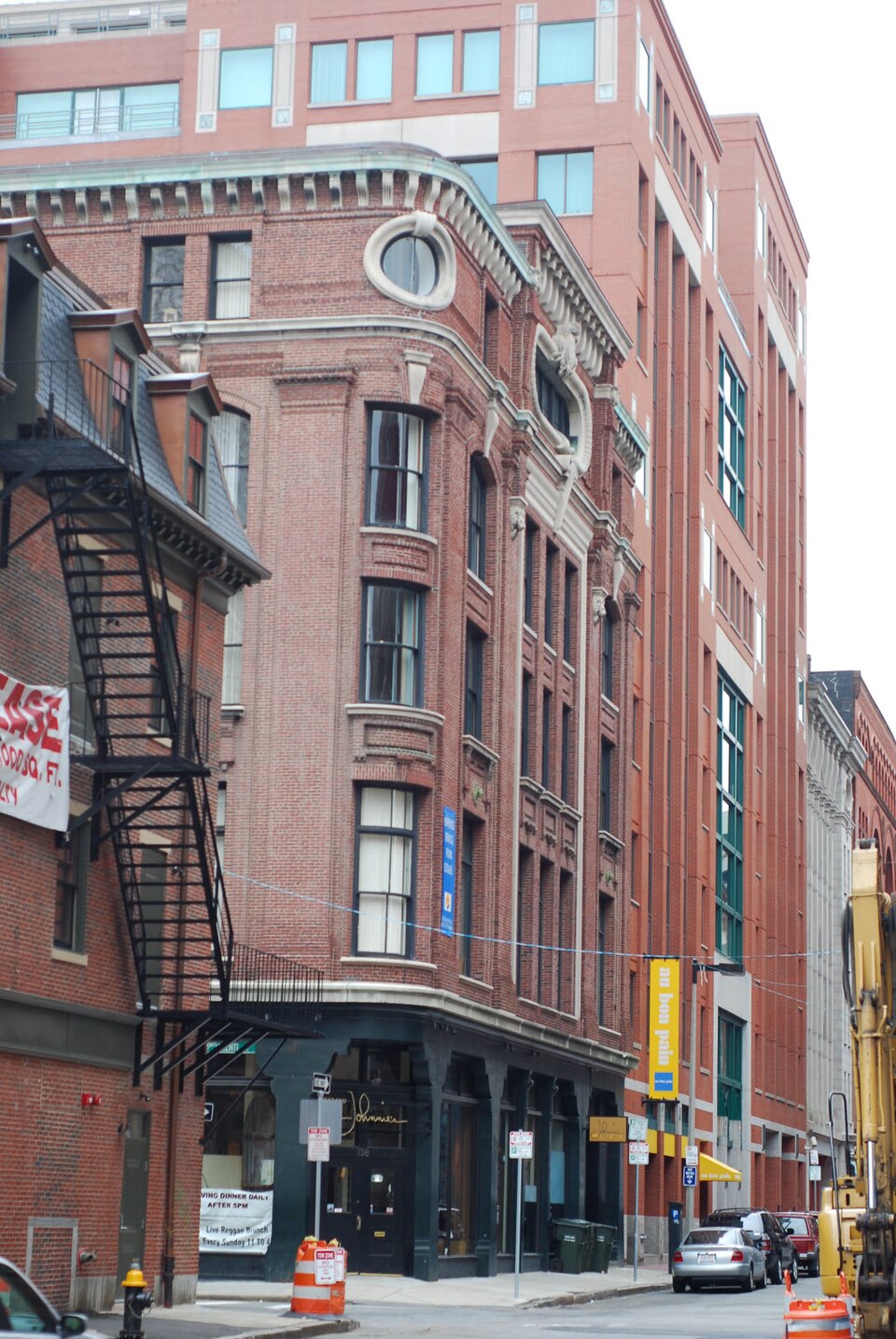 Photograph of Building at 138-142 Portland Street