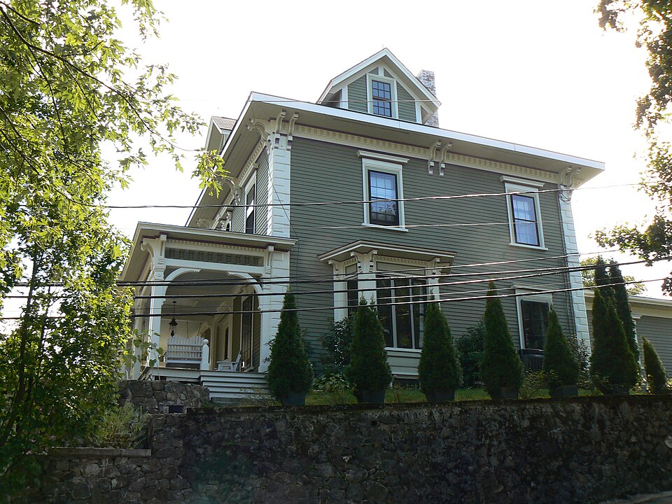 Photograph of Maria Bassett House