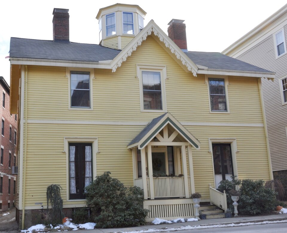 Photograph of Thomas Aspinwall Davis House