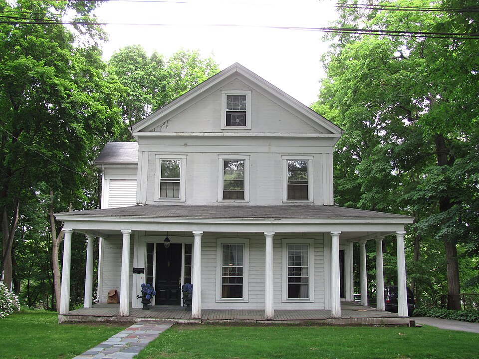 Photograph of House at 155 Reservoir