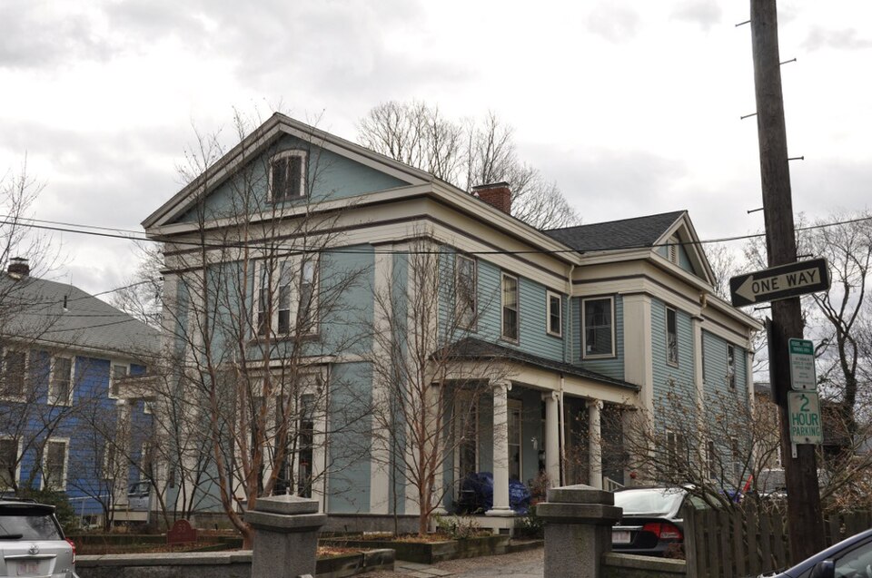 Photograph of House at 53 Linden Street