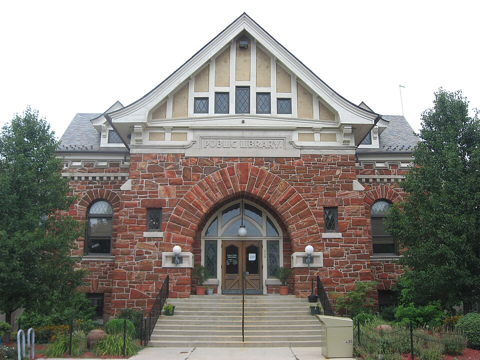 Photograph of Defiance Public Library
