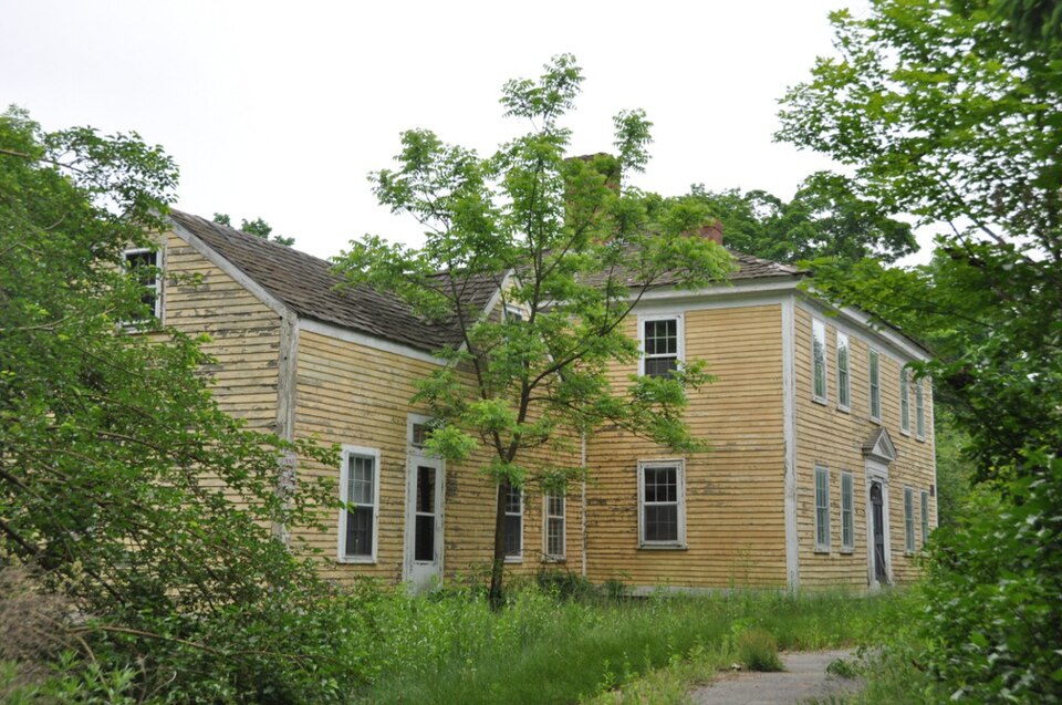 Photograph of Amos Morse House
