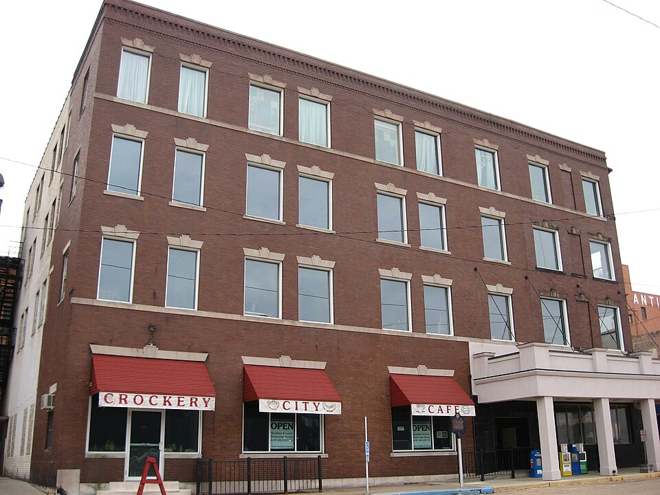 Photograph of Travelers Hotel