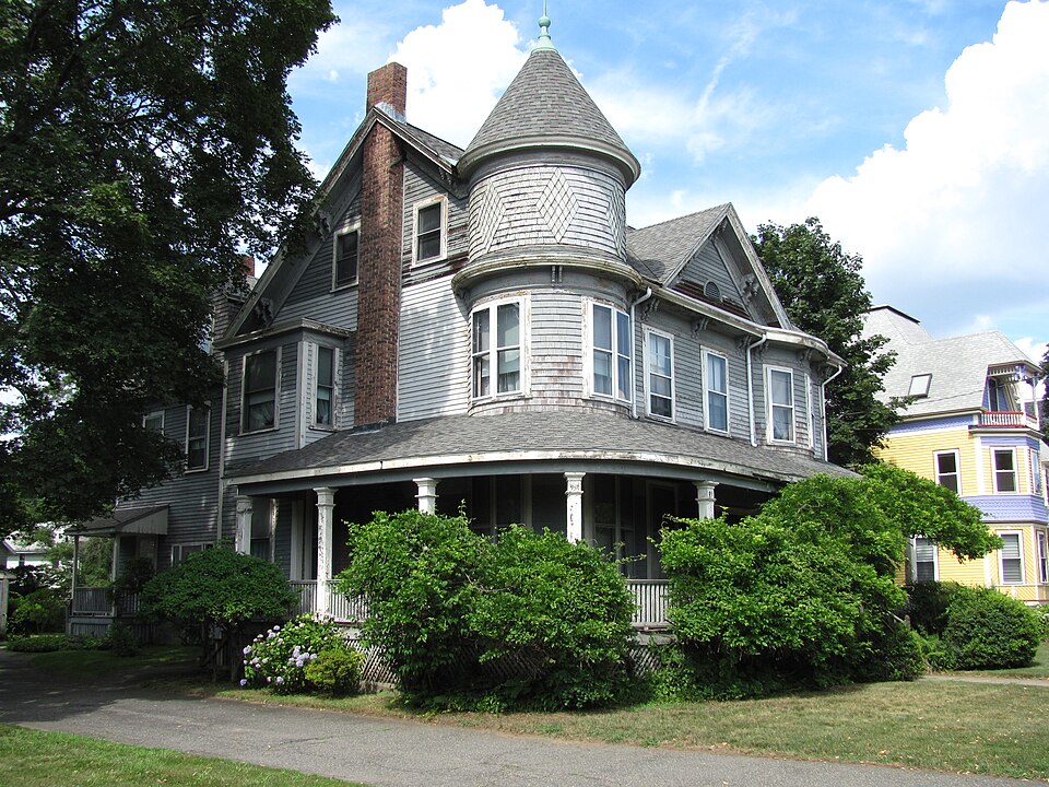 Photograph of Newton Highlands Historic District