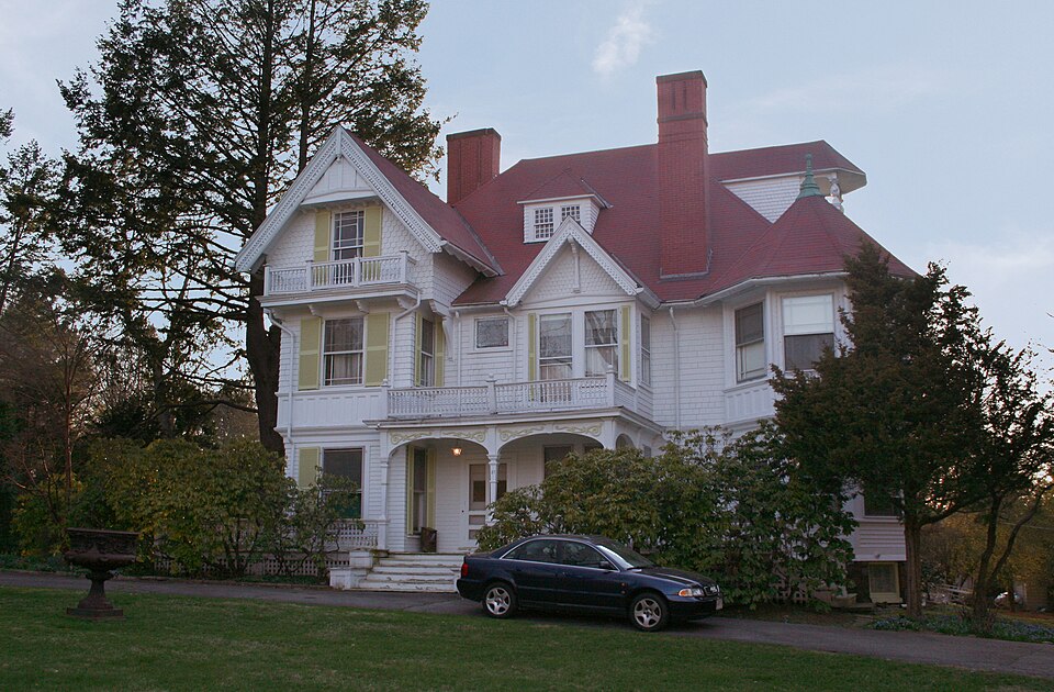 Photograph of Amos Adams House