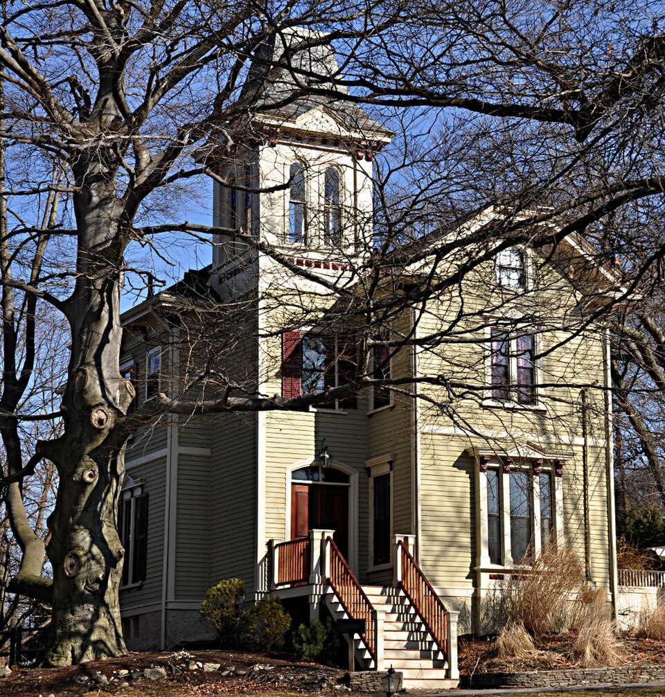 Photograph of House at 230 Winchester Street