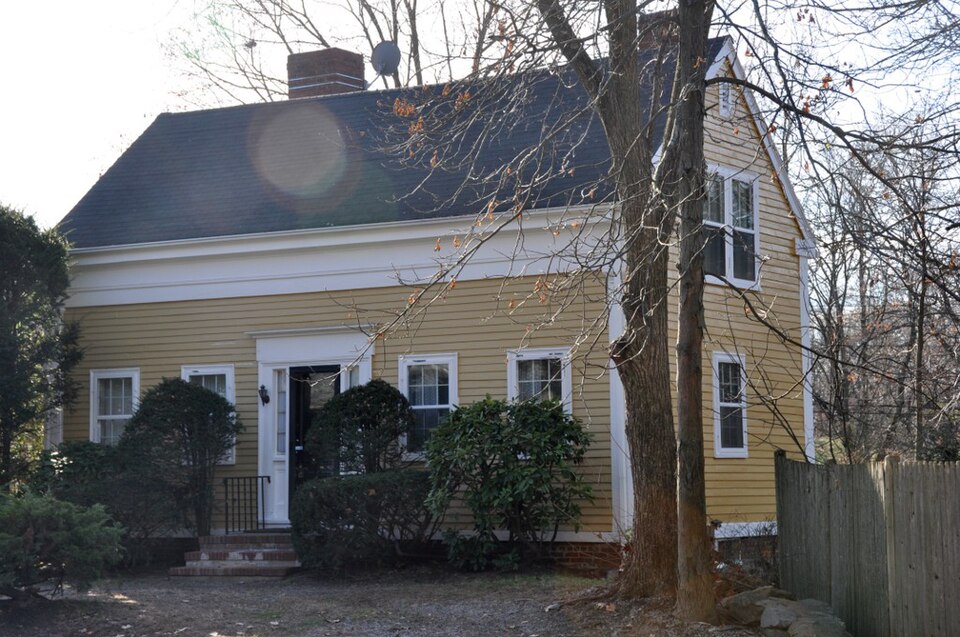 Photograph of House at 729 Dedham Street