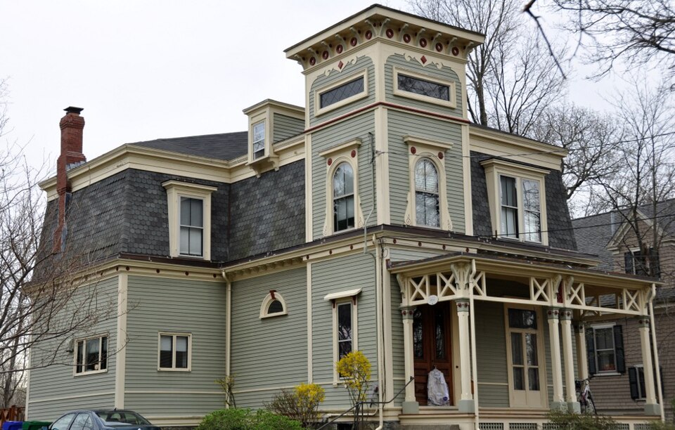 Photograph of House at 230 Melrose Street