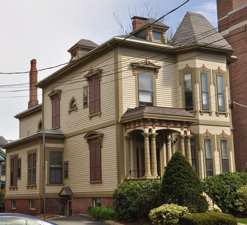 Photograph of Littlefield-Roberts House