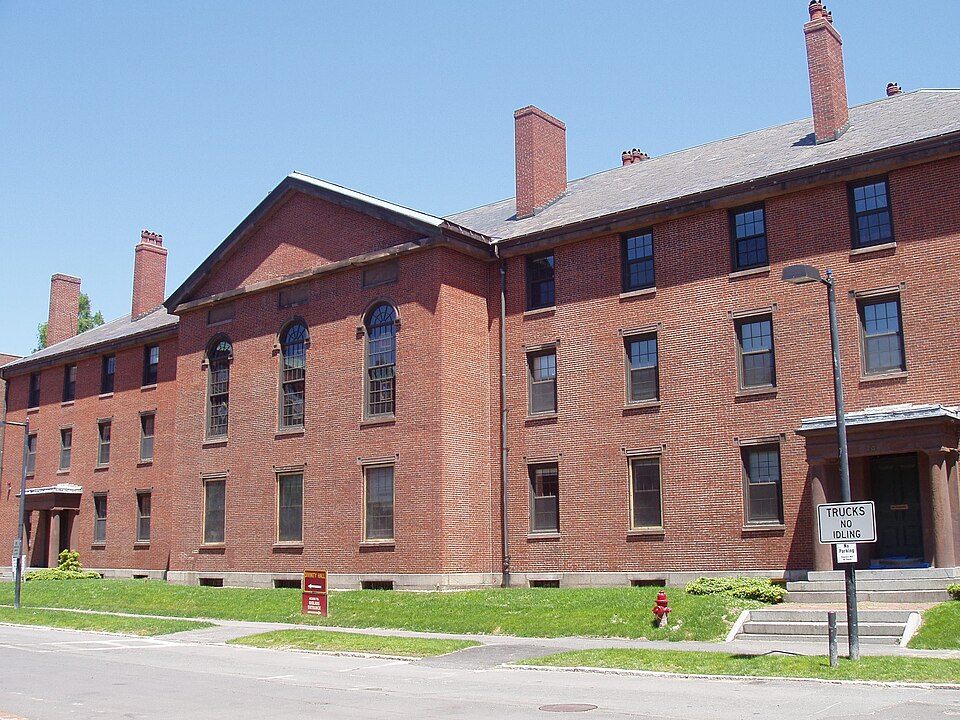 Photograph of Divinity Hall, Harvard Divinity School