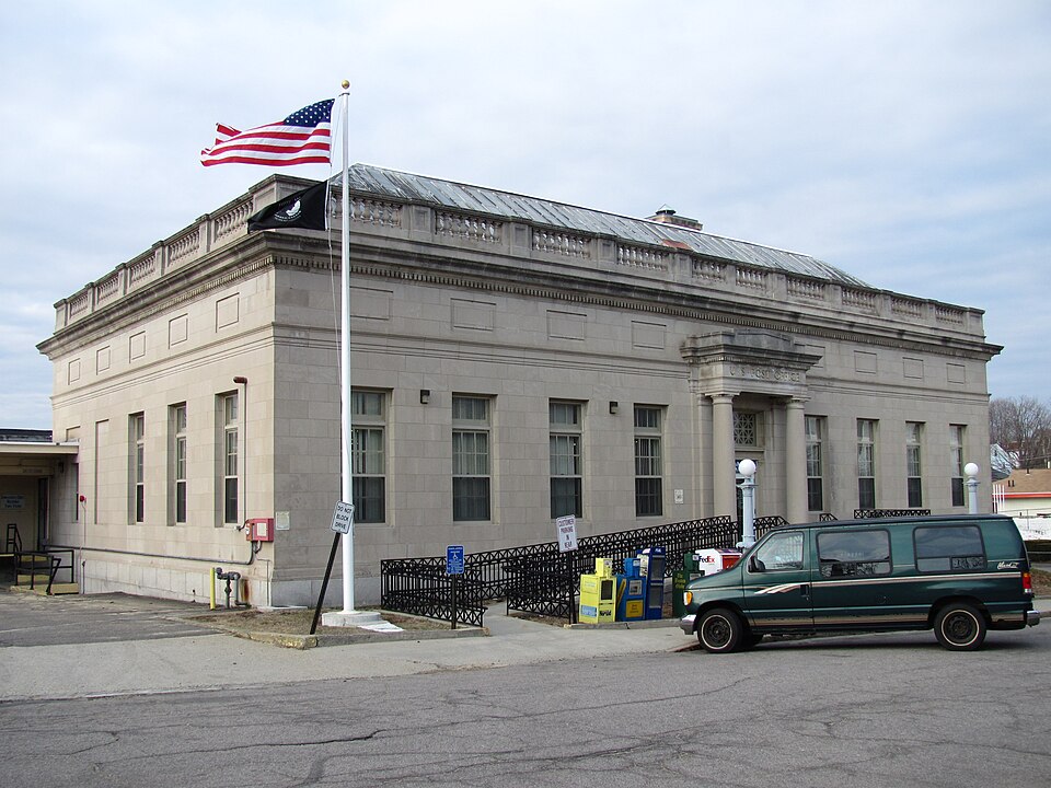 Photograph of United States Post Office-Woburn Center Station