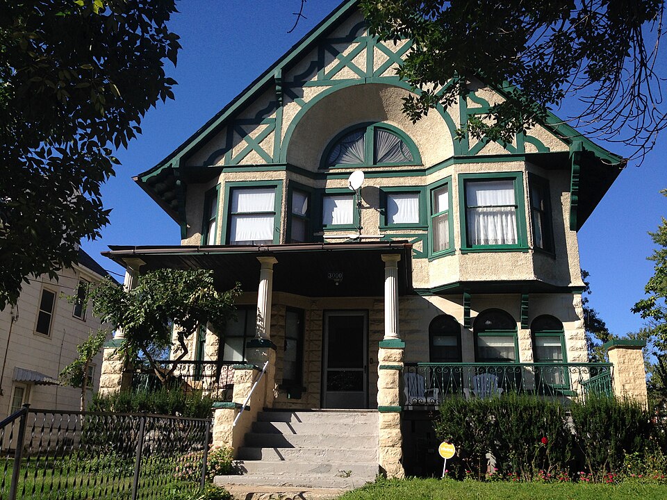Photograph of Bomante House