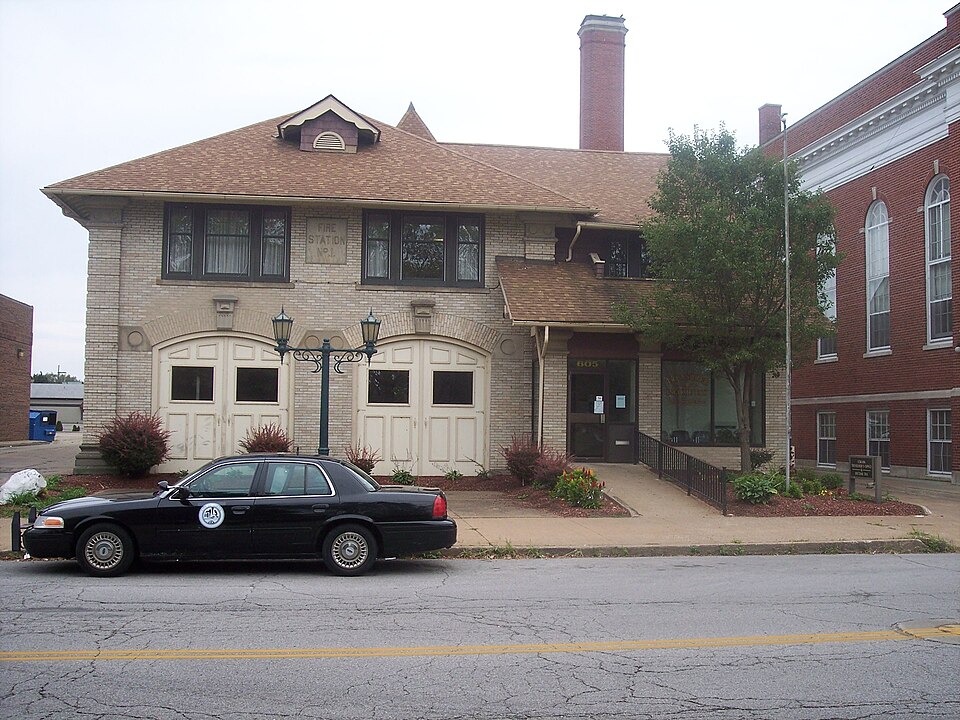 Photograph of Lorain Fire Station No. 1