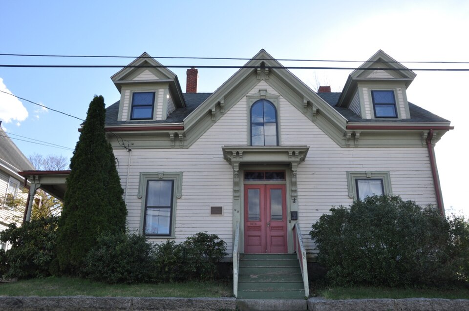 Photograph of Moore-Hill House