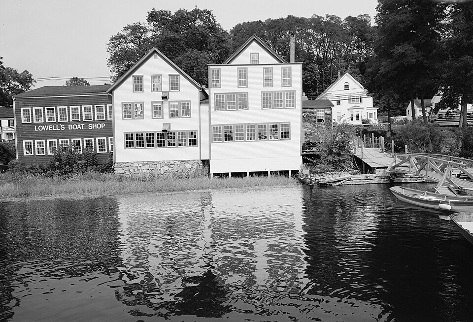 Photograph of Lowell's Boat Shop
