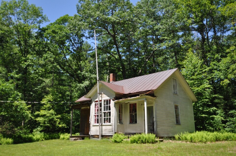 Photograph of No. 4 Schoolhouse