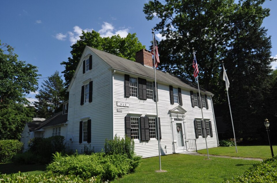 Photograph of Fort Hill Historic District