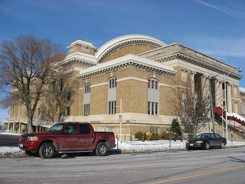 Photograph of Dayton Memorial Hall