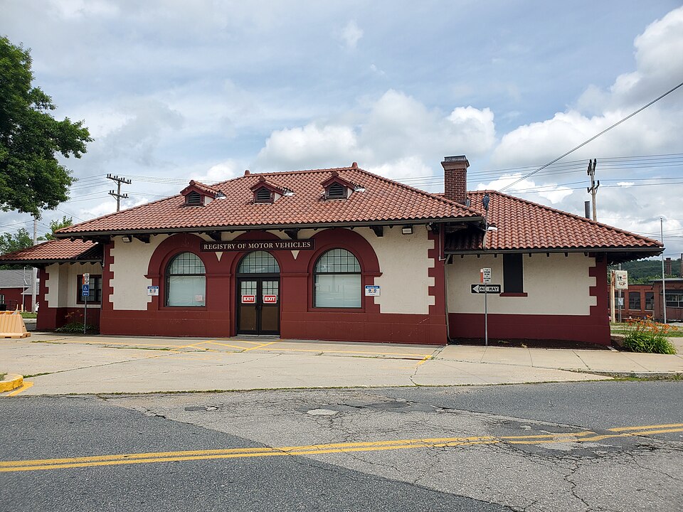 Photograph of Southbridge station
