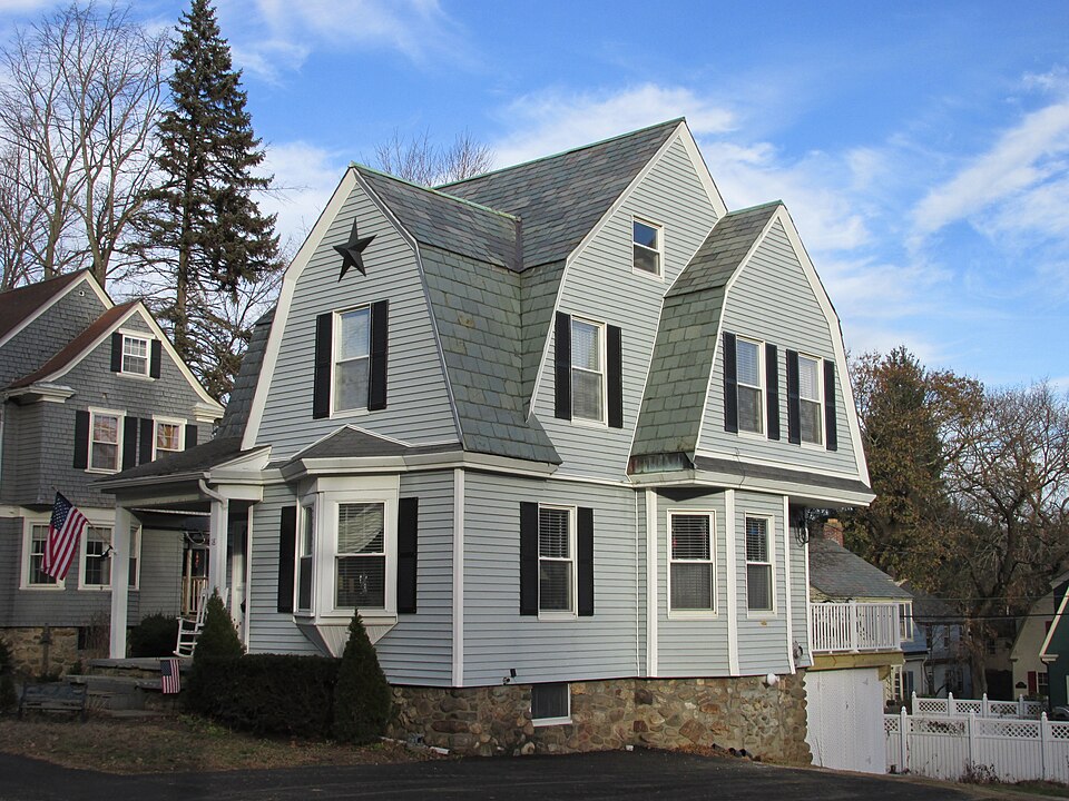Photograph of House at 18 Walnut Street