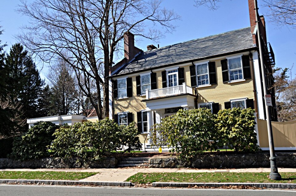 Photograph of Robert Bacon House