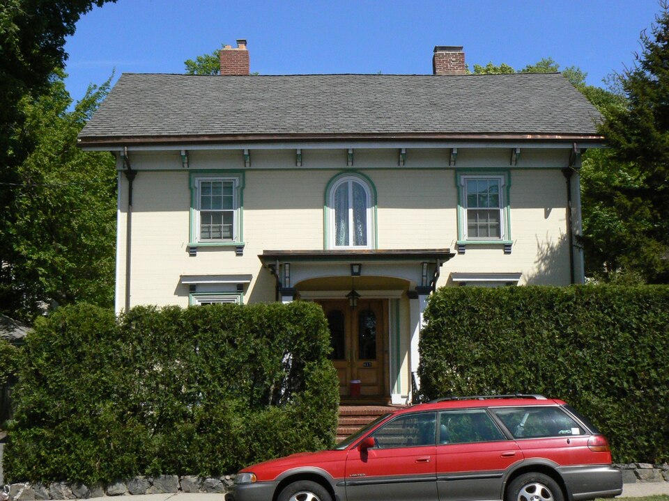 Photograph of Alfred Vinton House