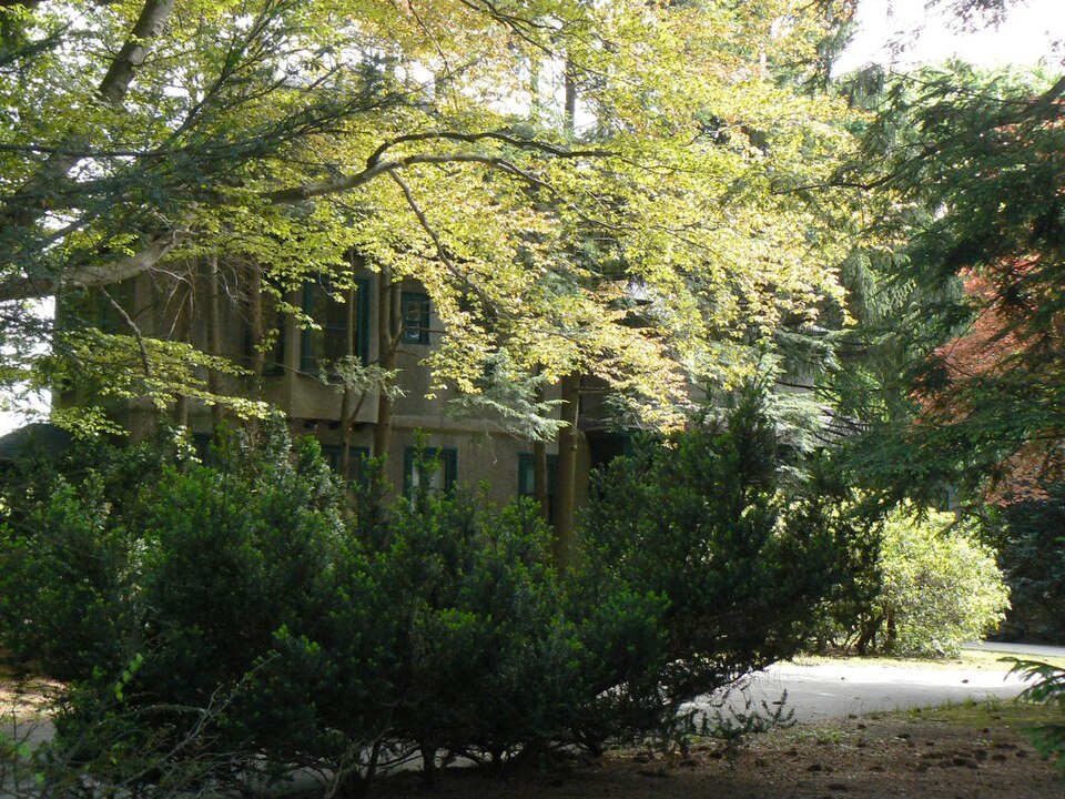 Photograph of Edmund Dwight House