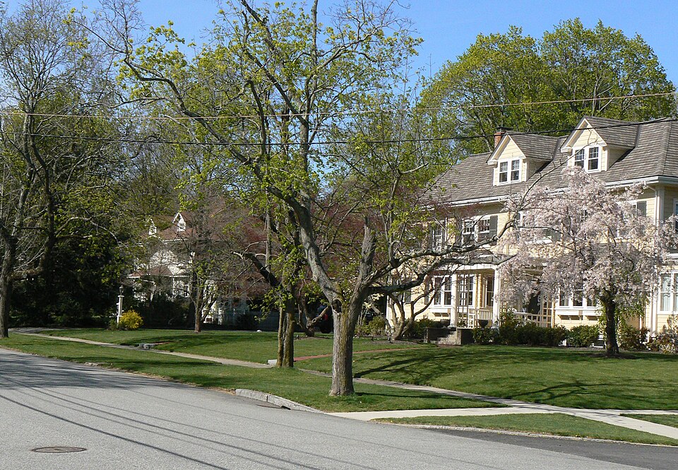 Photograph of Wedgemere Historic District