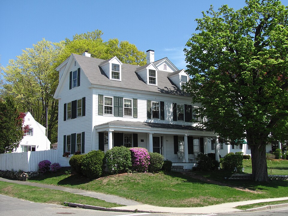 Photograph of House at 196 Main Street