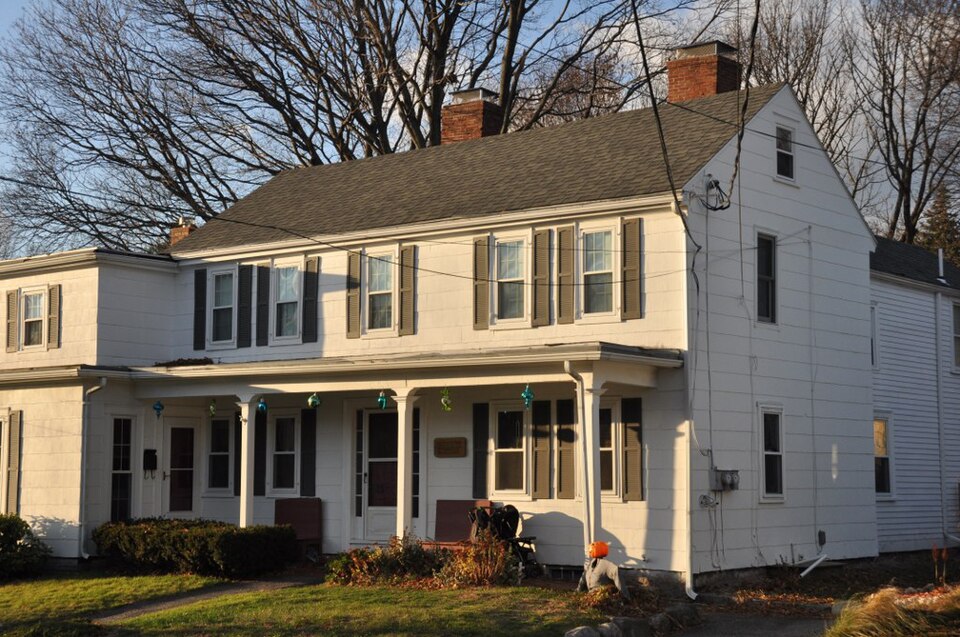 Photograph of Emerson-Franklin Poole House