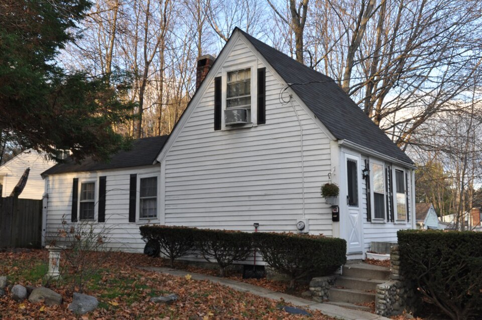 Photograph of House at 113 Salem Street