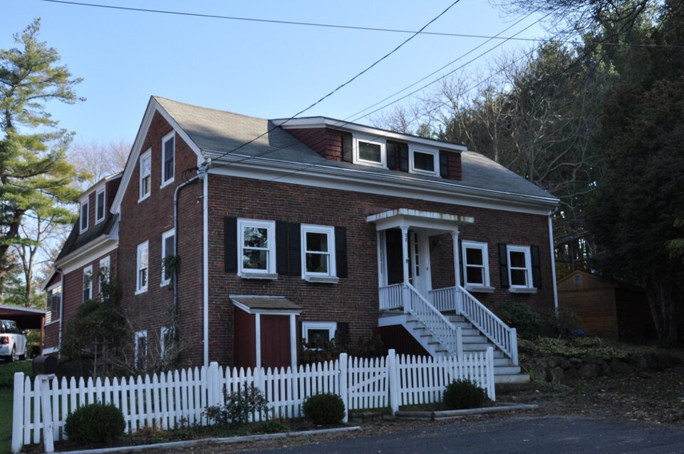 Photograph of House at 28 Wiley Street