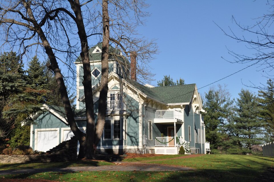 Photograph of Lynnwood