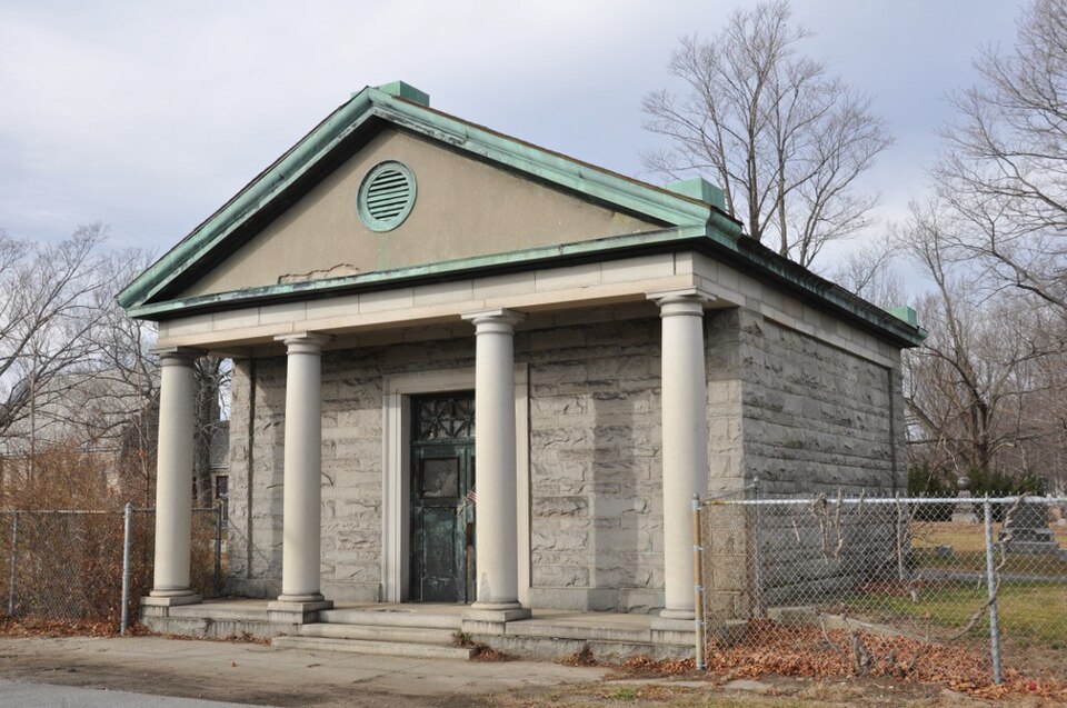Photograph of Beacon Street Tomb