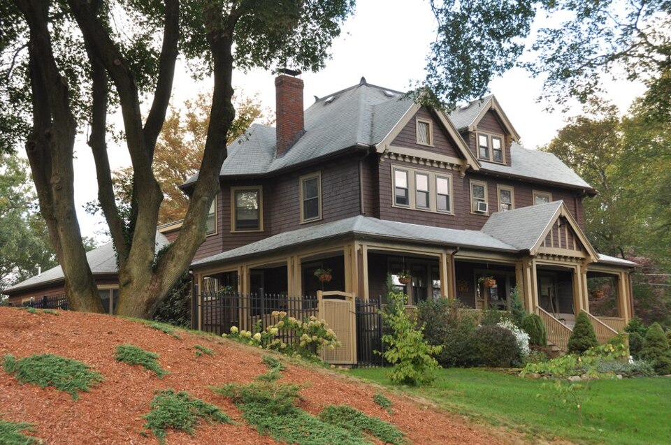 Photograph of House at 1 Morrison Avenue