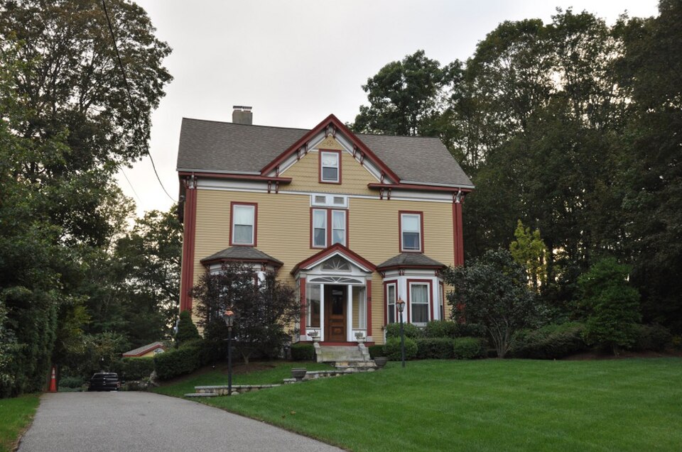 Photograph of House at 42 Hopkins Street