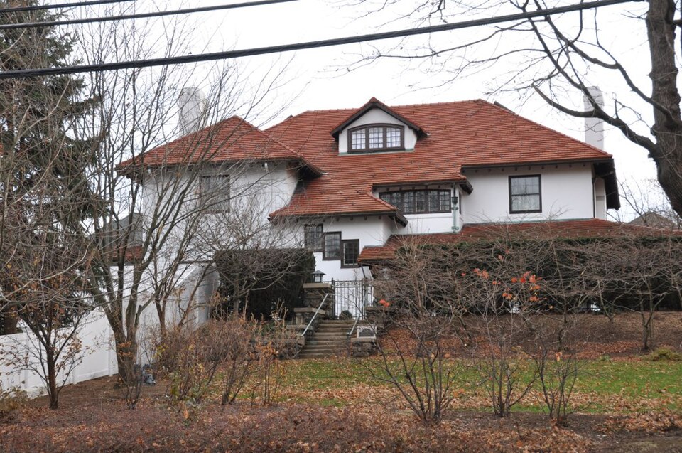Photograph of House at 90 Prospect Street