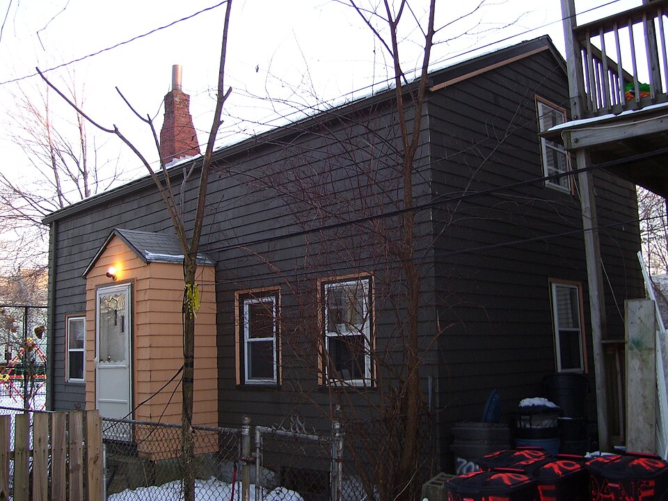 Photograph of House at 72R Dane Street
