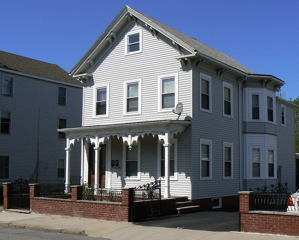 Photograph of House at 81 Pearl Street