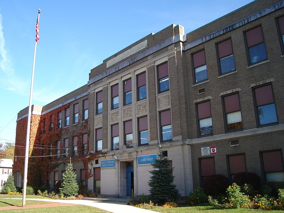 Photograph of South Junior High School