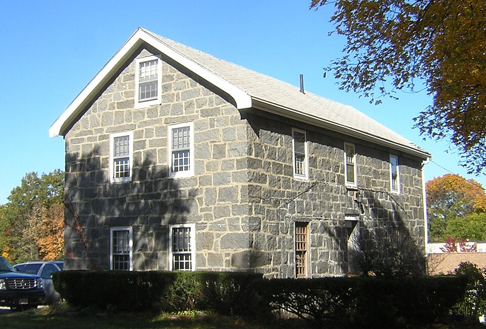 Photograph of House at 92 Willard Street