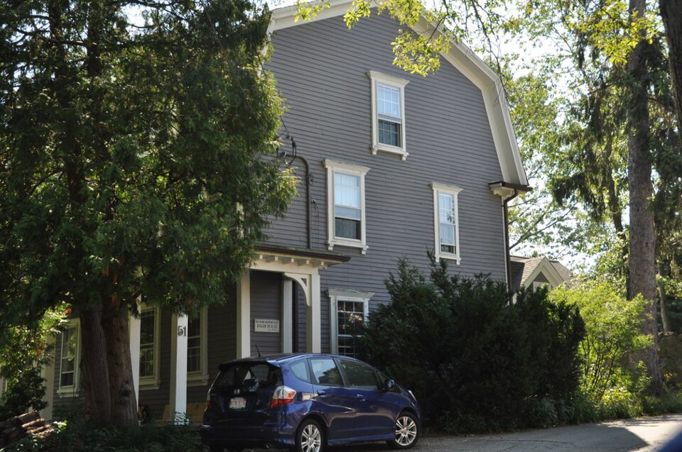 Photograph of Hagar-Smith-Livermore-Sanderson House