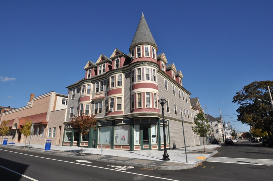 Photograph of Hotel Waverly