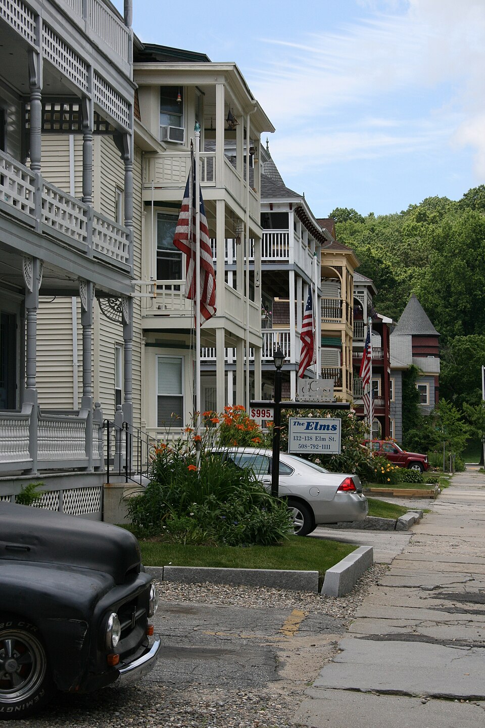 Photograph of Elm Street Historic District