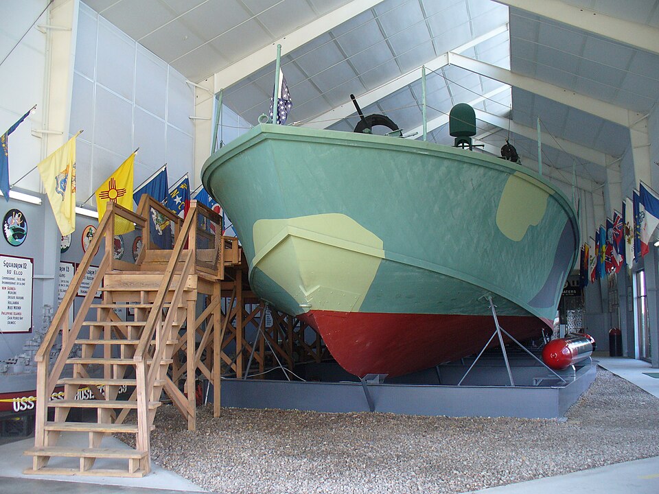 Photograph of Motor torpedo boat PT-617